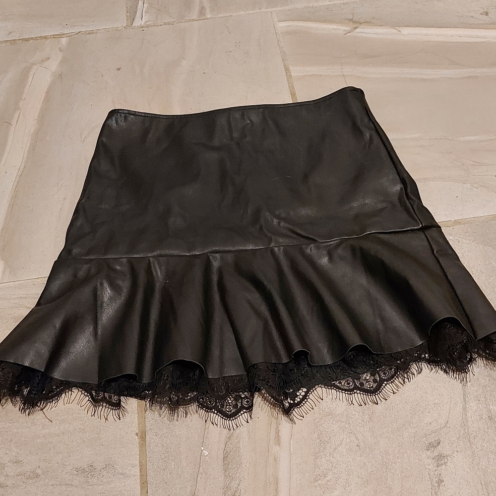 2/$35 NWOT *Host Pick!* Pleather skirt with lace trim